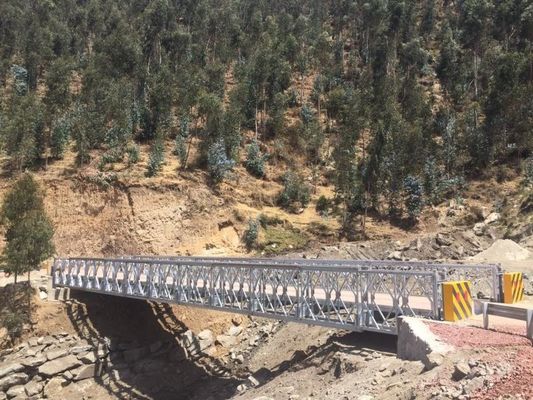 Puente prefabricado de armadura de acero con carga diseñada HL93 para el rango de envergadura de 6 a 60 metros con opciones de cubierta de acero o madera